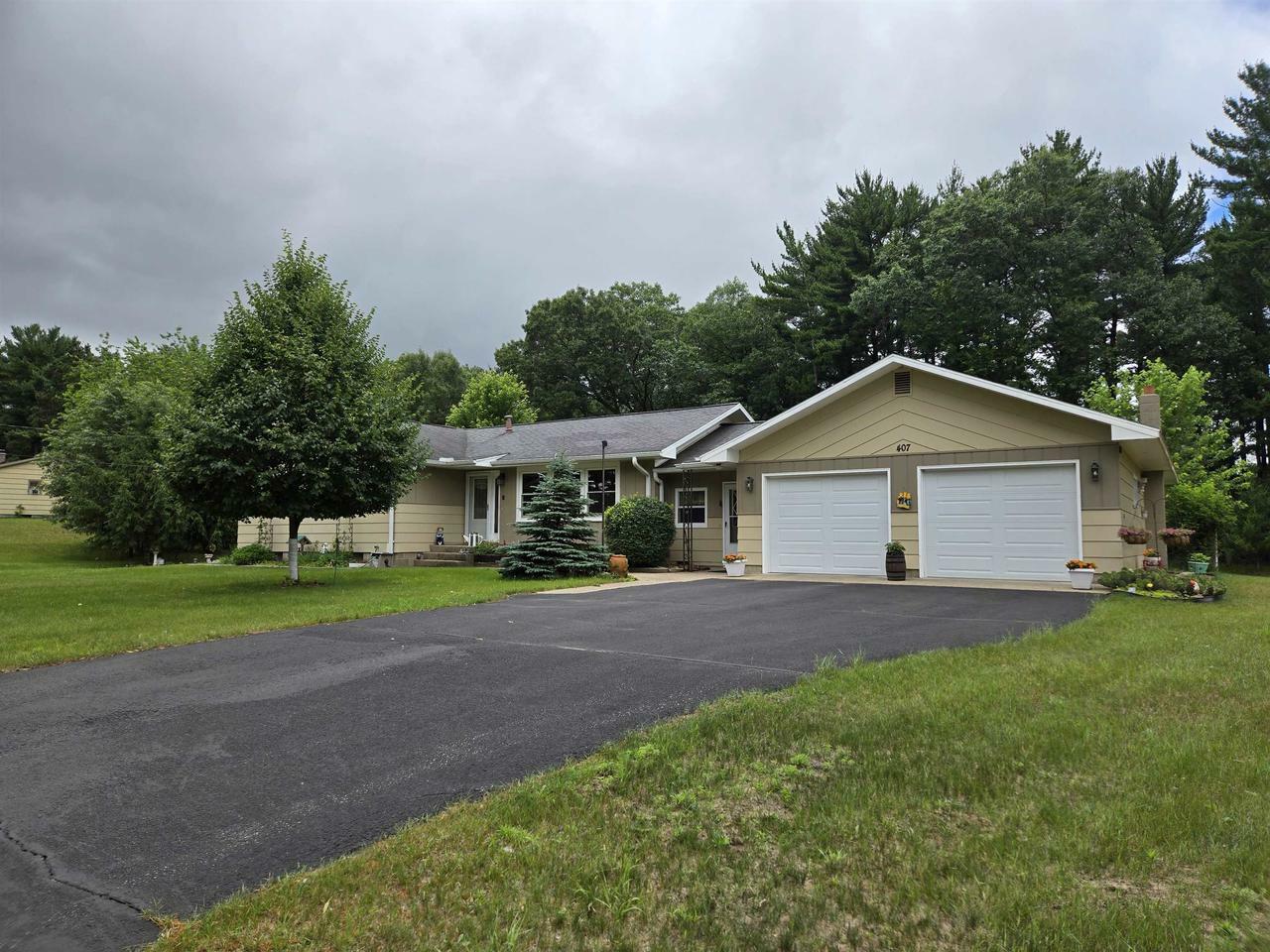 Property Photo: 407 Quincy Street WI 53934