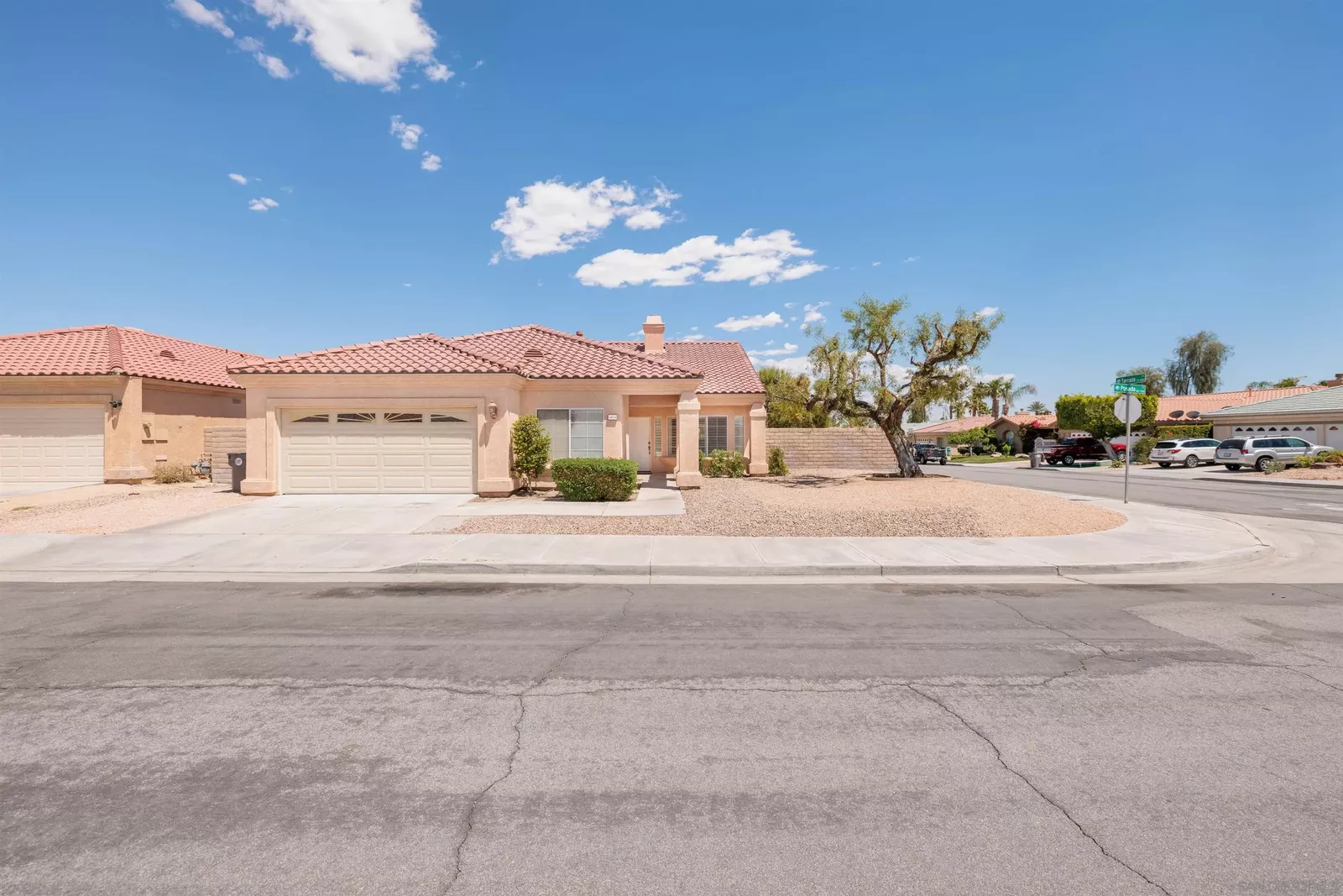 Property Photo:  40670 Posada Ct  CA 92211 
