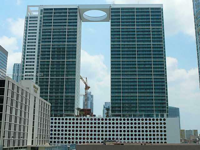 Property Photo:  500 Brickell Ave 2300  FL 33131 