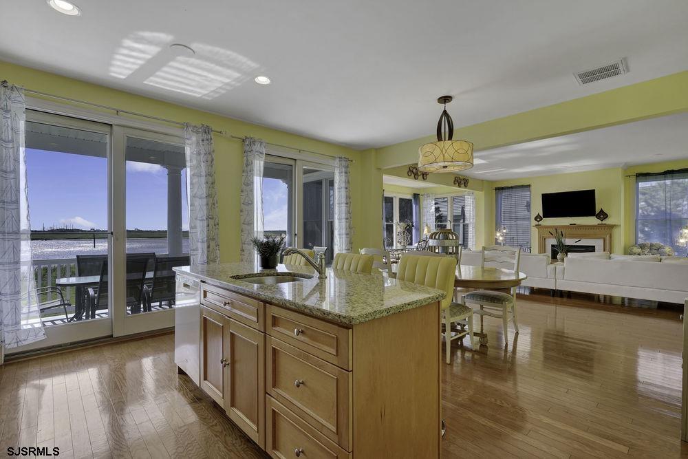 Property Photo: 2140 W Riverside Dr NJ 08401