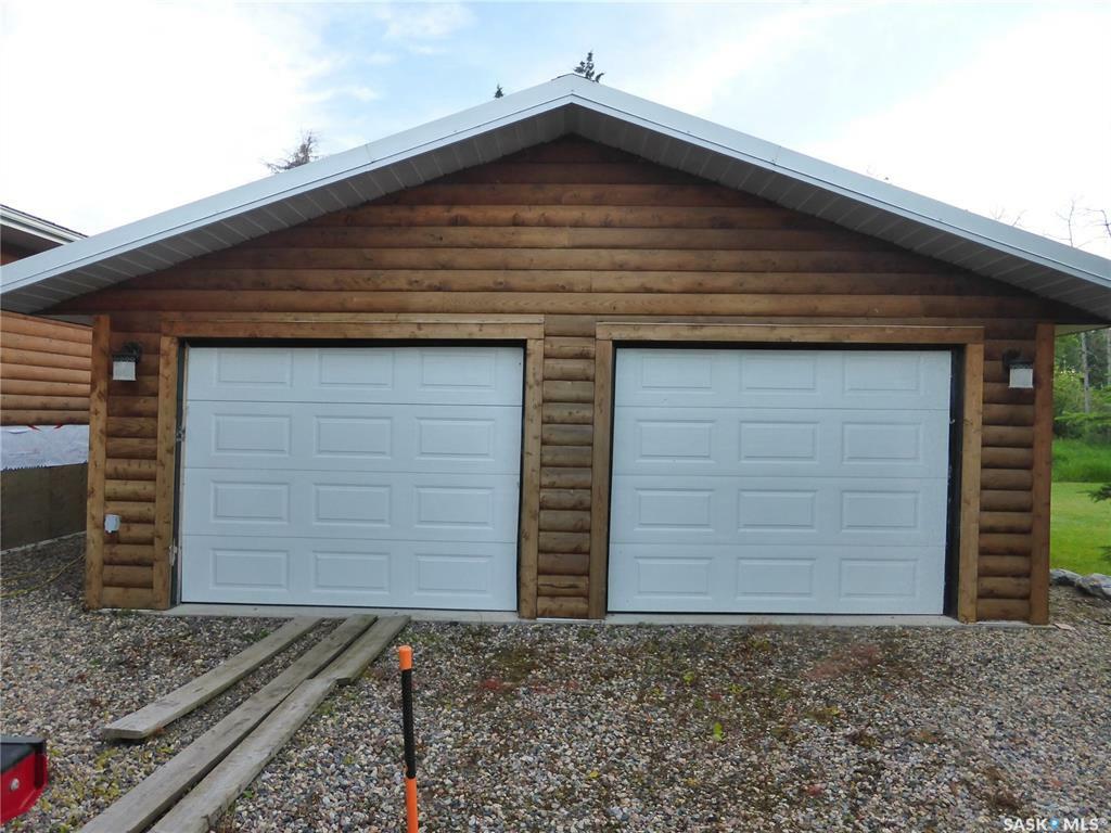 Property Photo: 322 Pine Crescent SK S0M 1J0