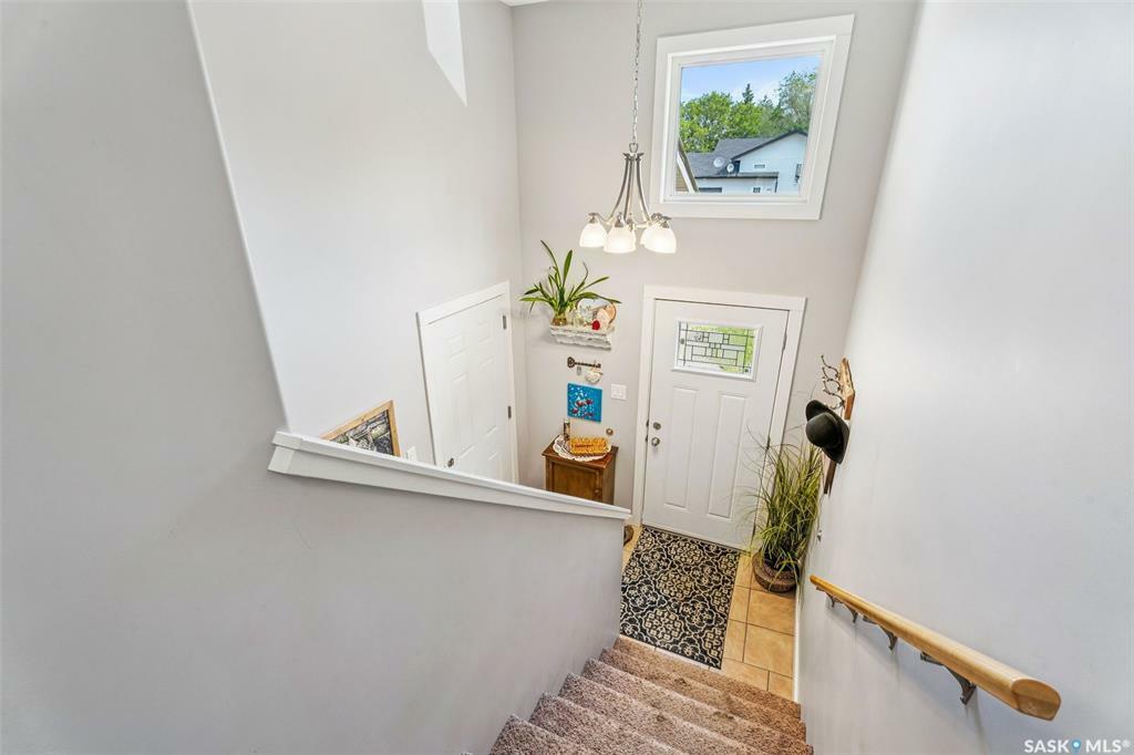 Property Photo:  897 5th Street E  SK S6V 2L6 