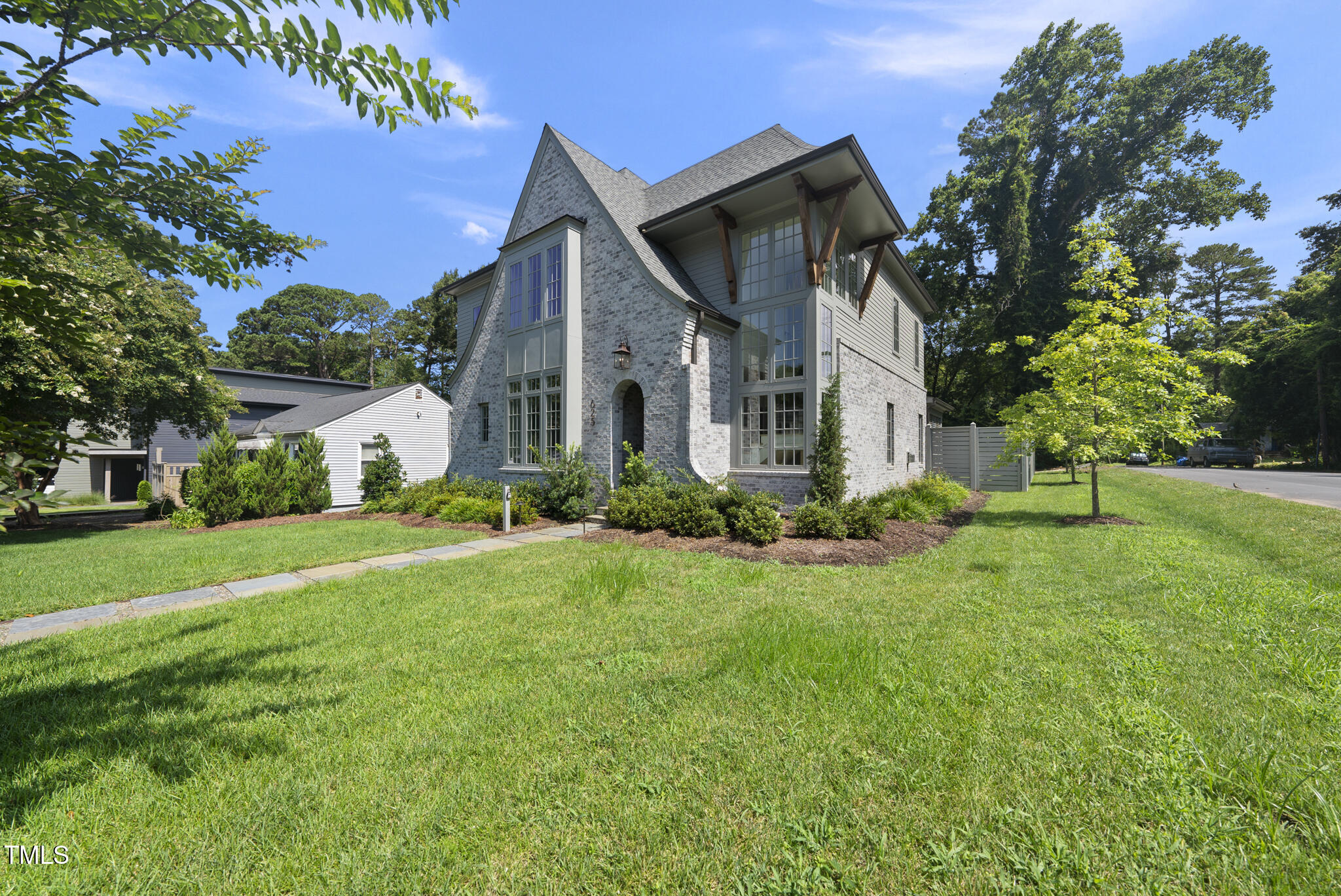 Property Photo: 625 Glascock Street NC 27604