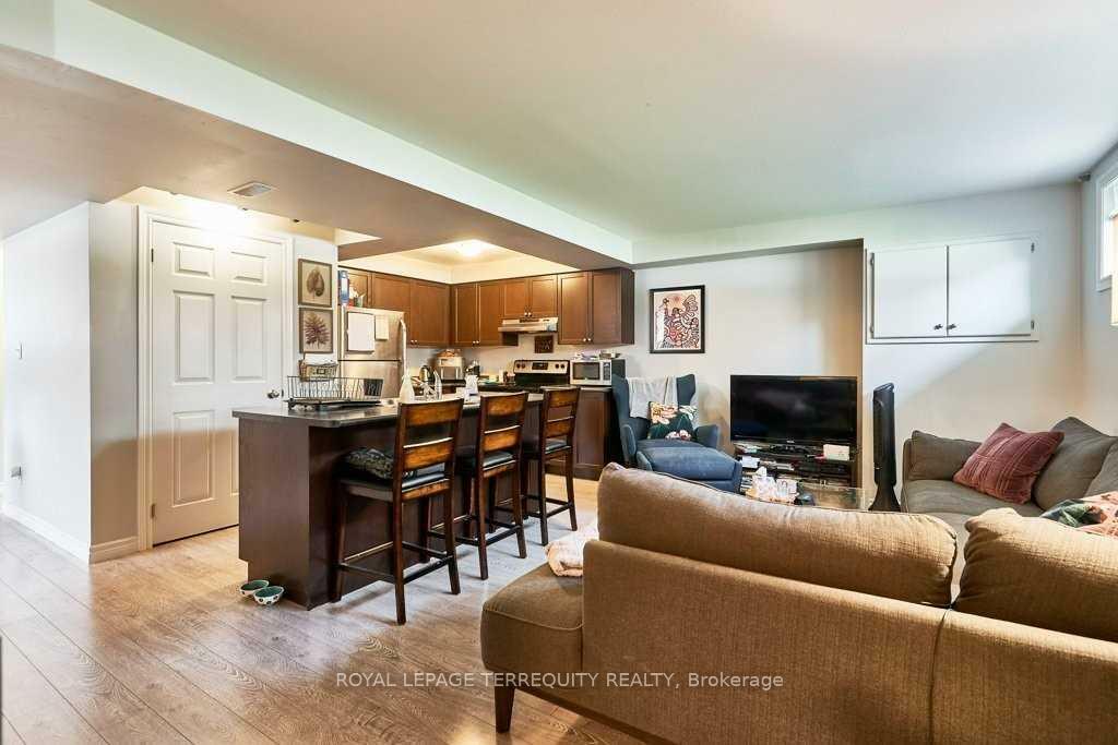 Property Photo: 140 Mary Street N ON L1G 5B9