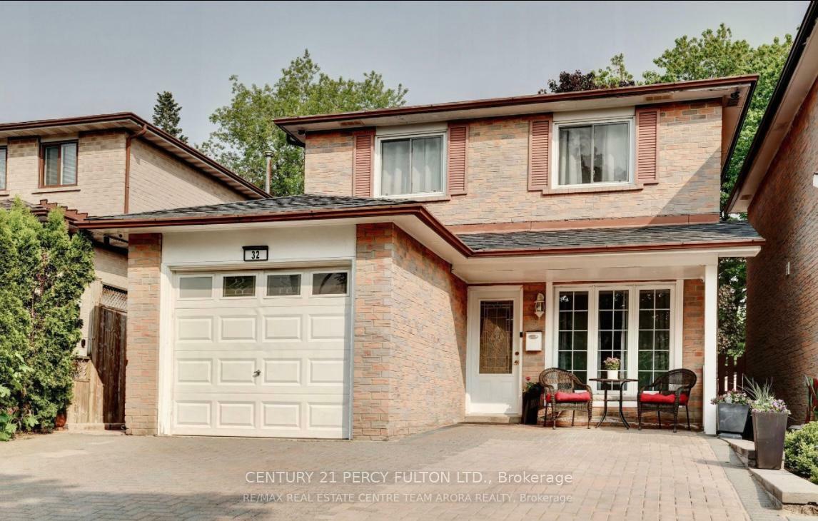 Photo de la propriété:  32 Barrington Crescent  ON L6Z 1N3 