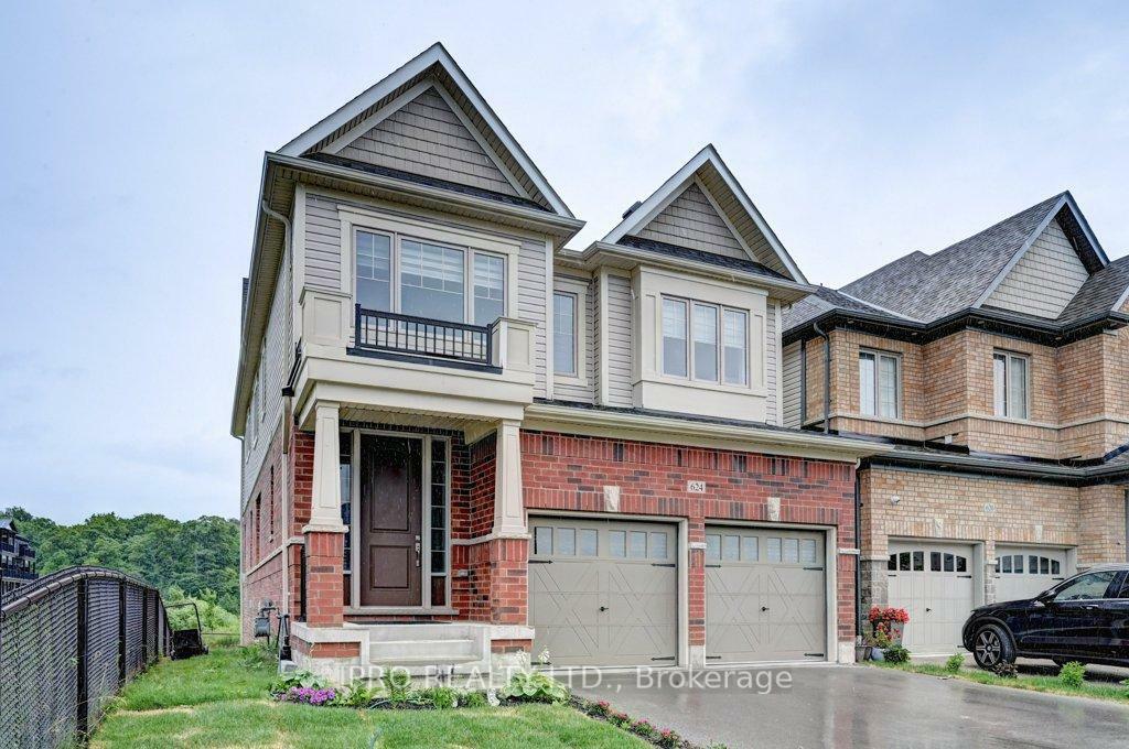 Property Photo: 624 Beckview Crescent ON N2R 0R4