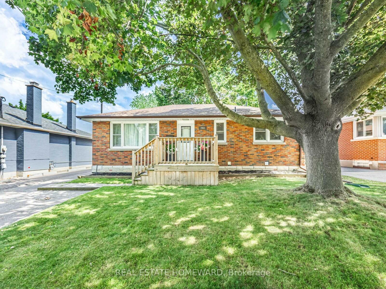 Property Photo: 793 Eastglen Drive ON L1G 1H3
