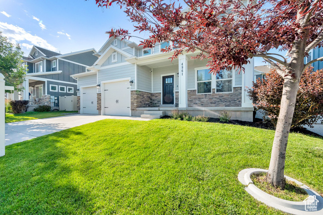 Property Photo: 4961 E Oakwood Dr UT 84005