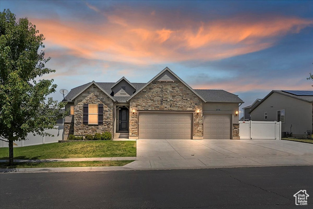 Property Photo: 1464 W 650 S UT 84075