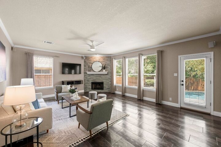 7517 Robert Kleburg Lane  Austin TX 78749 photo