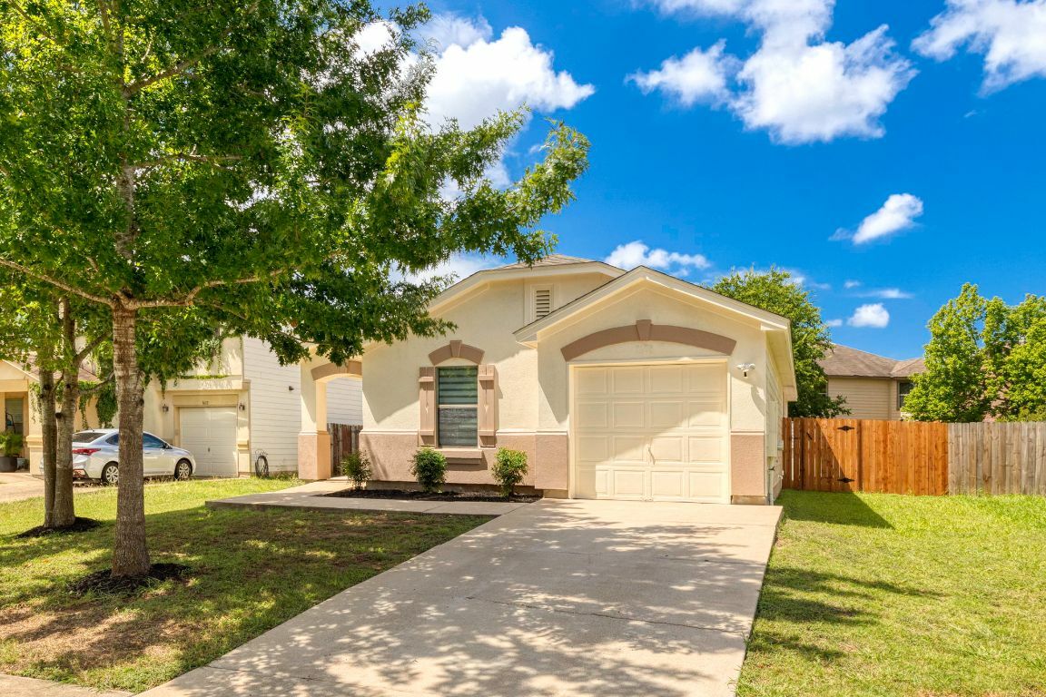 Property Photo:  5608 Apple Orchard Lane  TX 78744 