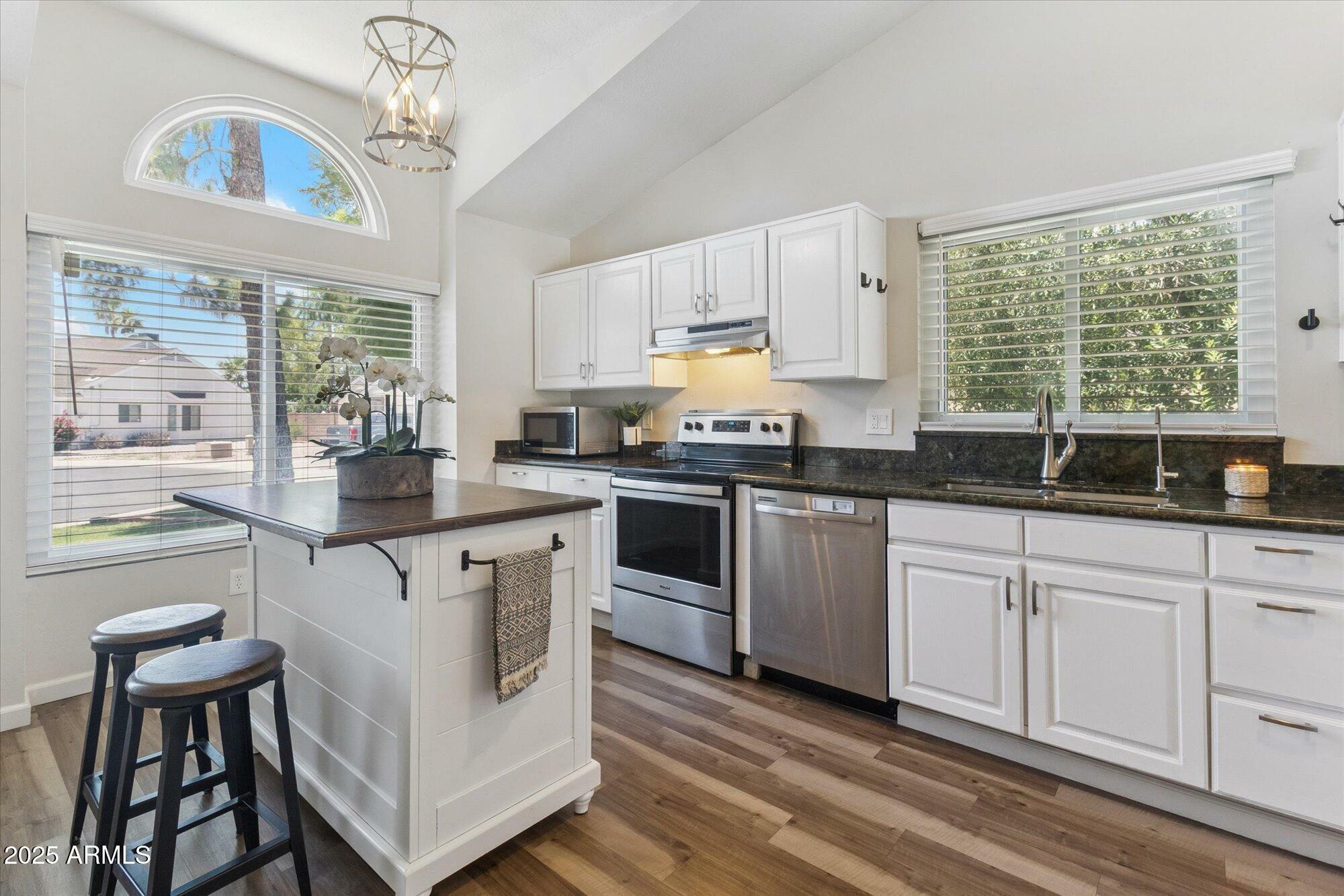 Property Photo: 18819 N 49th Avenue AZ 85308