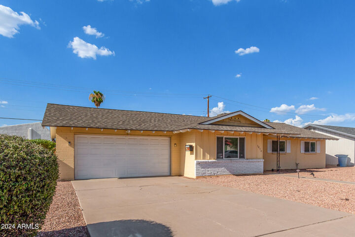 Property Photo:  1854 E Palmcroft Drive  AZ 85282