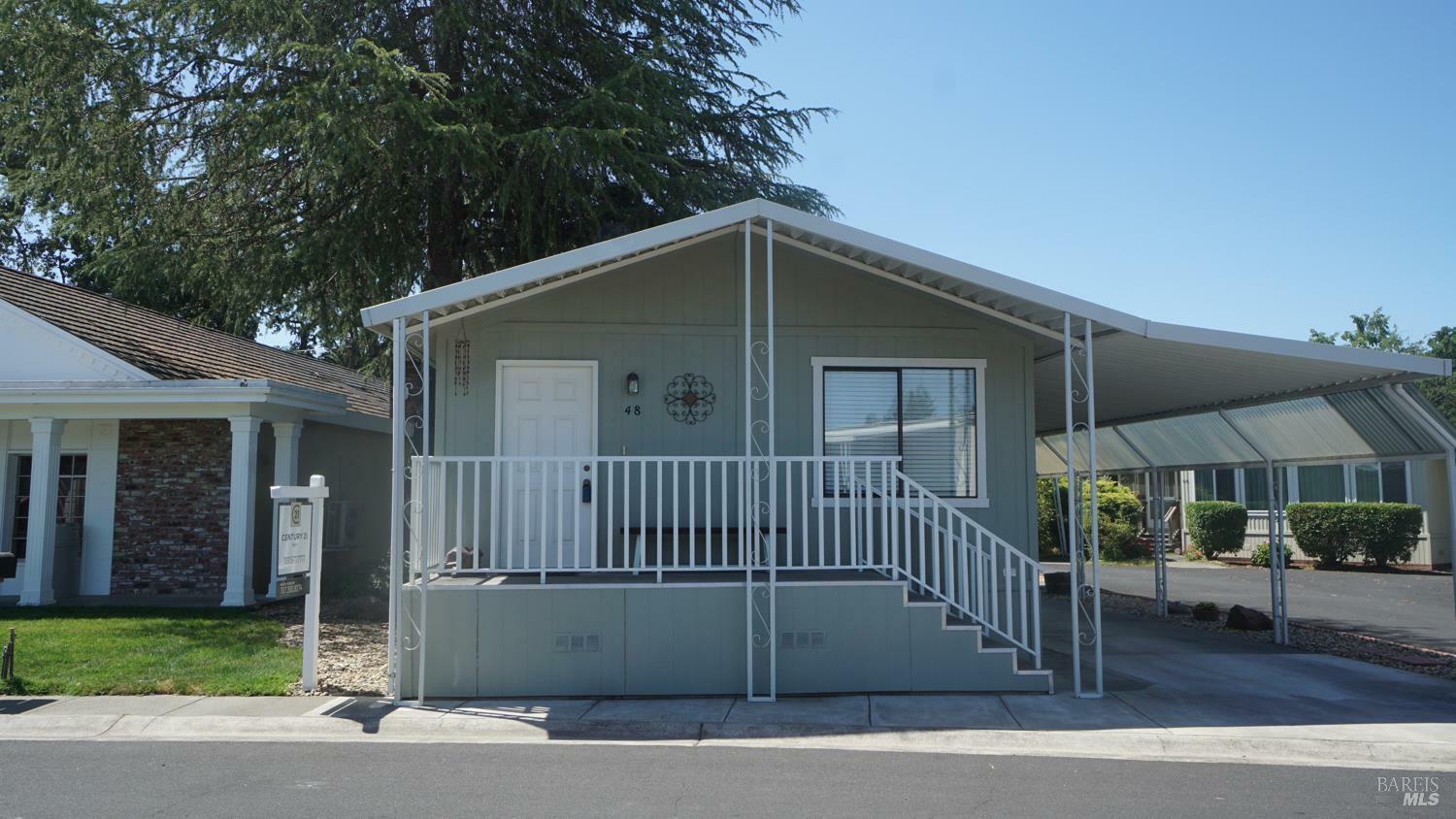 Property Photo:  48 Colonial Park Drive  CA 95403 