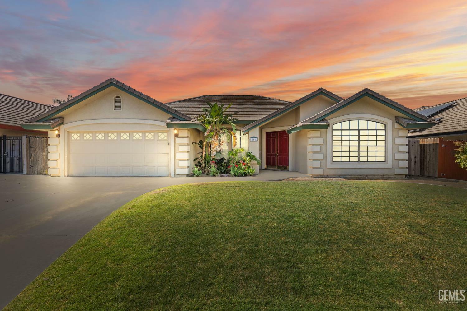 10013 Tuscarora Drive  Bakersfield CA 93312 photo