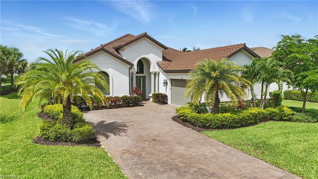 Property Photo: 3242 Belon Ln FL 34114