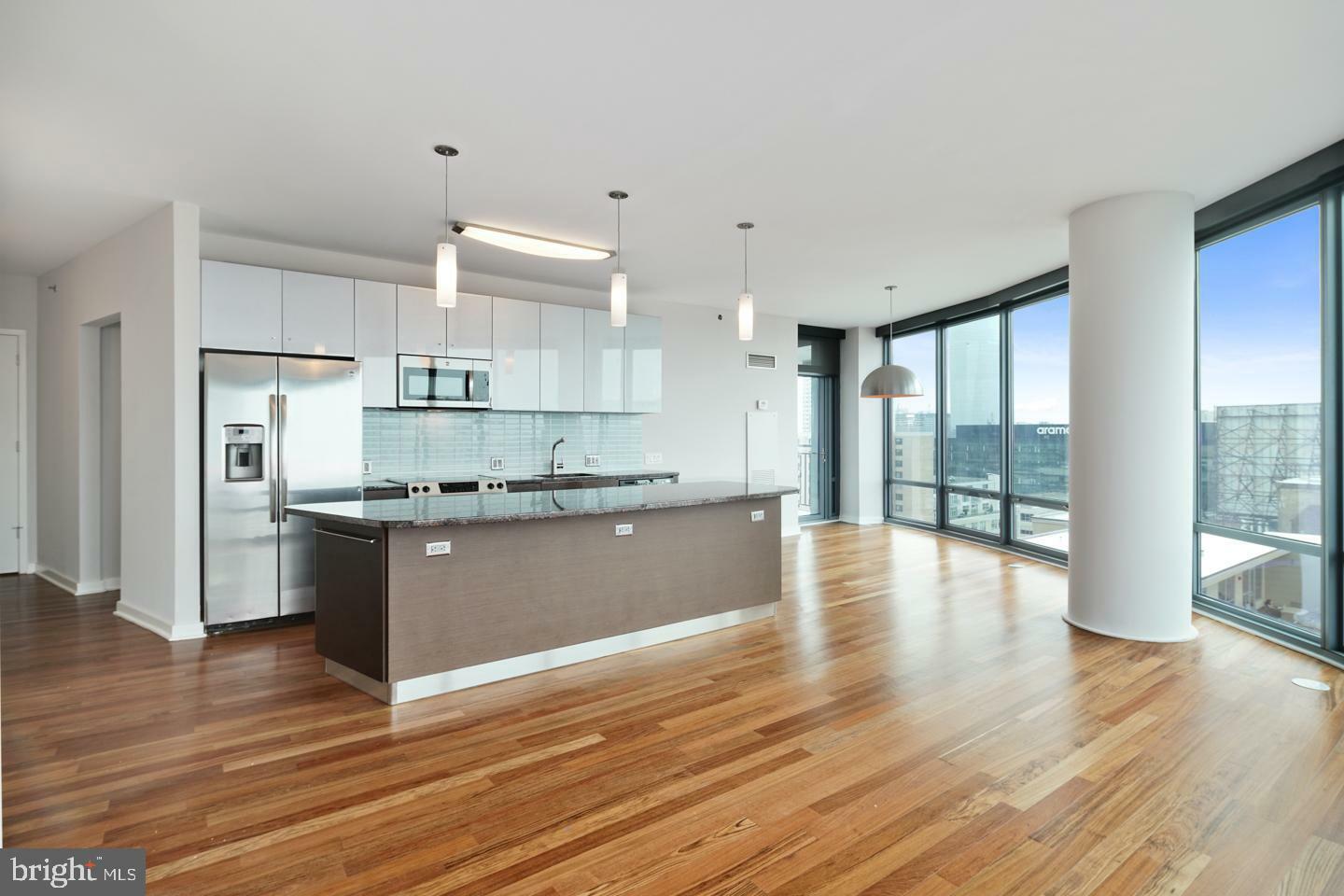 Property Photo: 2101 Market Street 1902 PA 19103