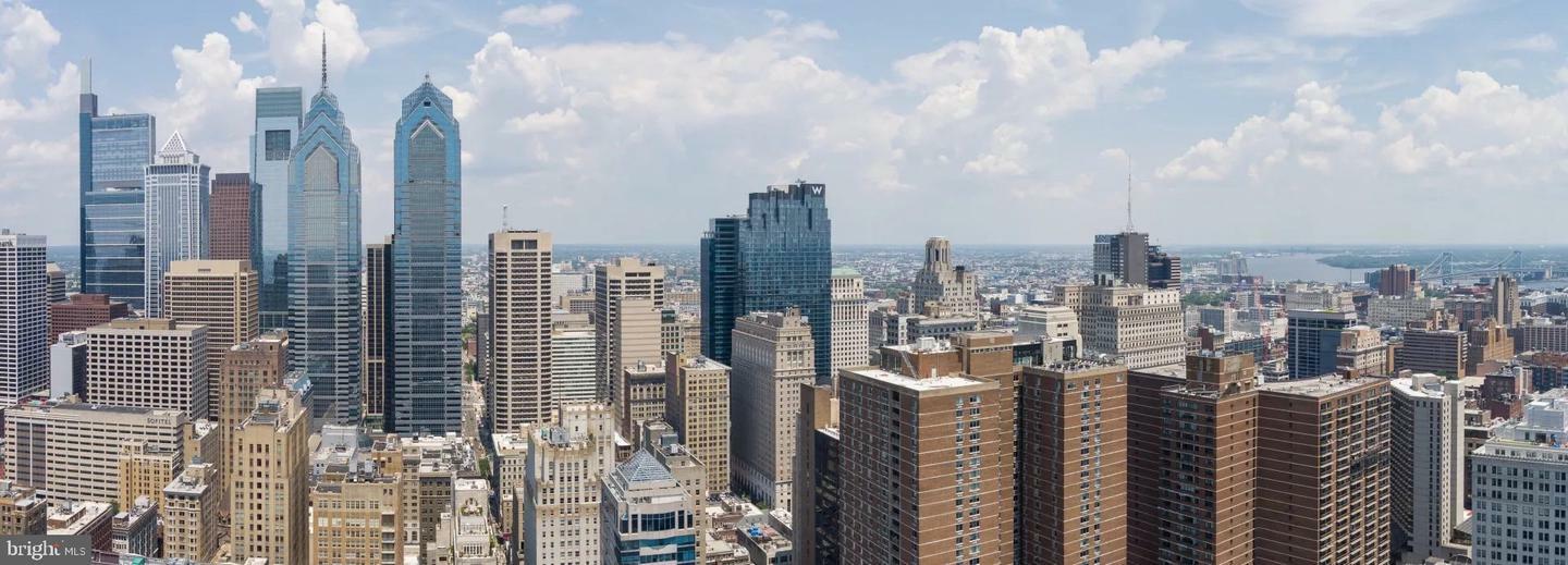 Property Photo: 1500 Locust Street 1B-4209 PA 19102