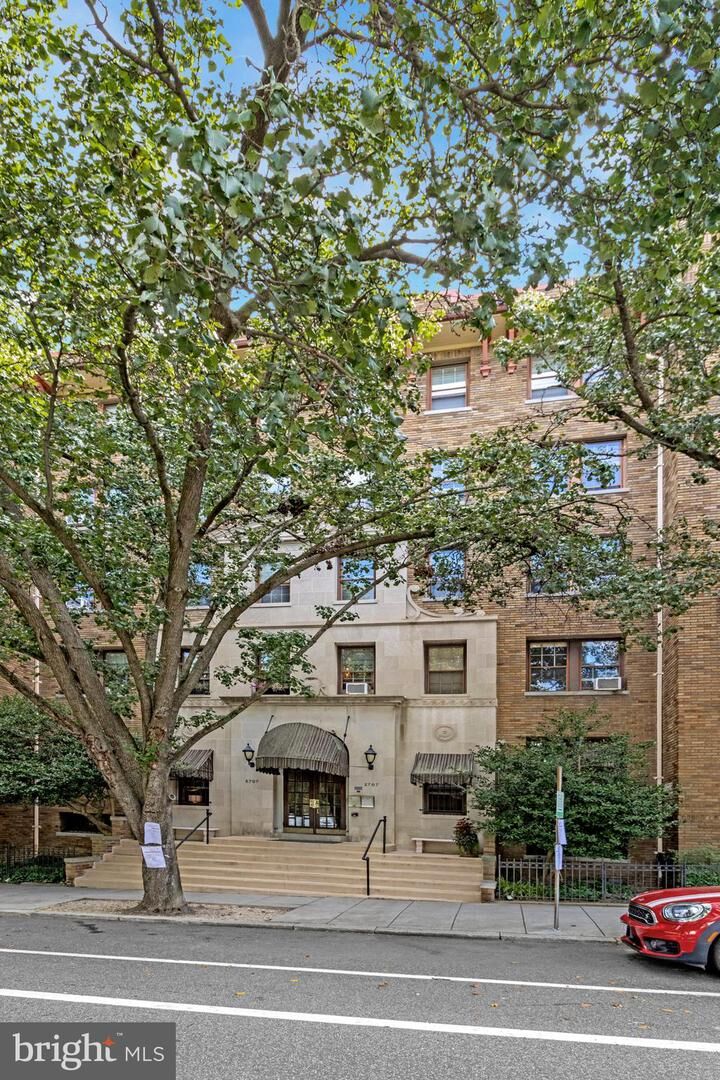 Property Photo:  2707 Adams Mill Road NW 205  DC 20009 