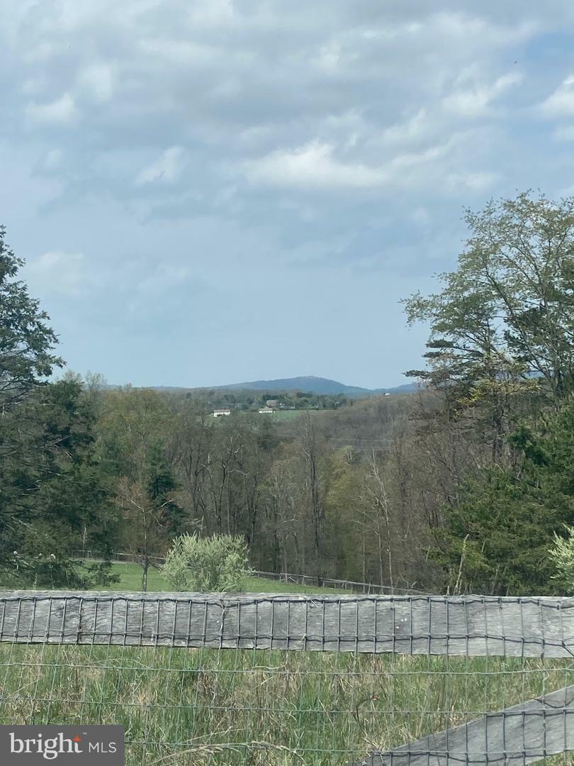 Property Photo: 686 Parishville Road VA 22637