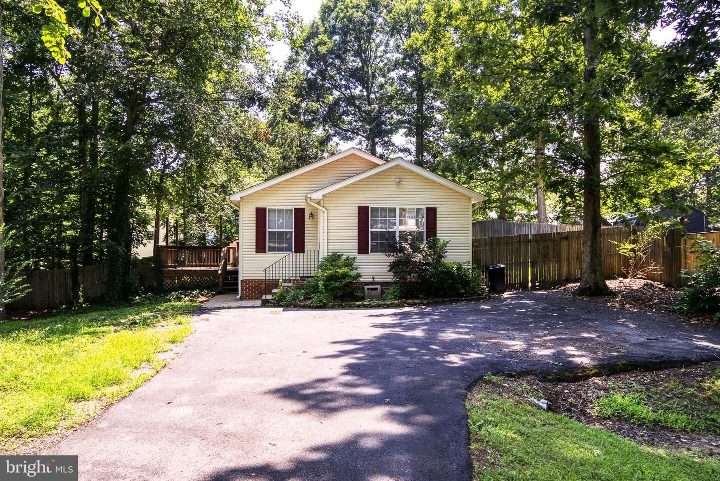 Property Photo:  26082 Cresent Lane  MD 20659 