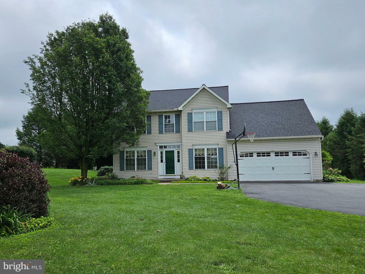 410 Chestnut Tree Road  Elverson PA 19520 photo