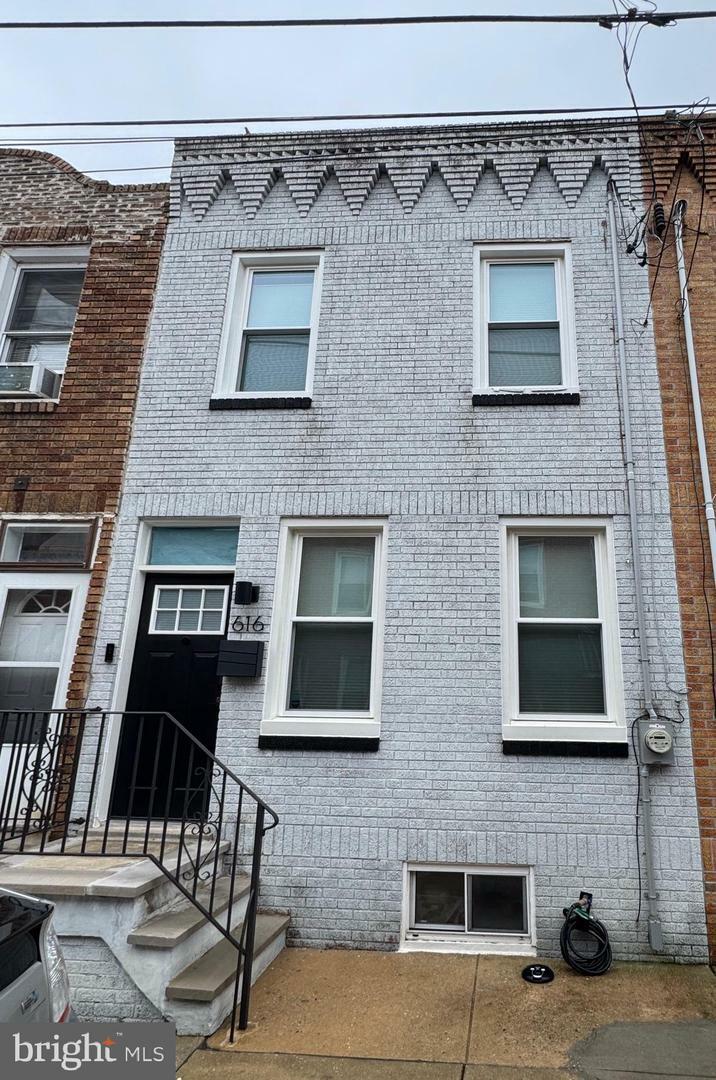 616 Gerritt Street  Philadelphia PA 19147 photo