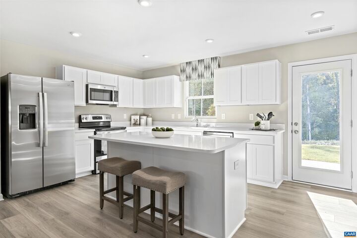 Property Photo: 180 Arches Ln VA 22923