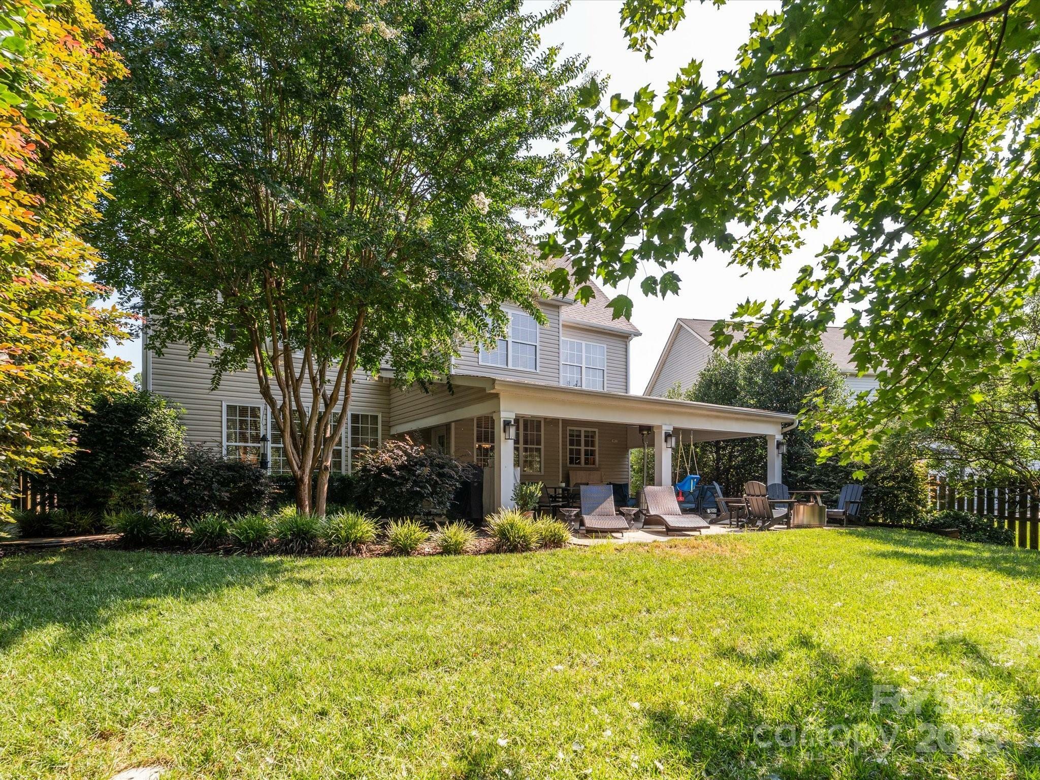 Property Photo: 13930 Daltrey Lane NC 28277