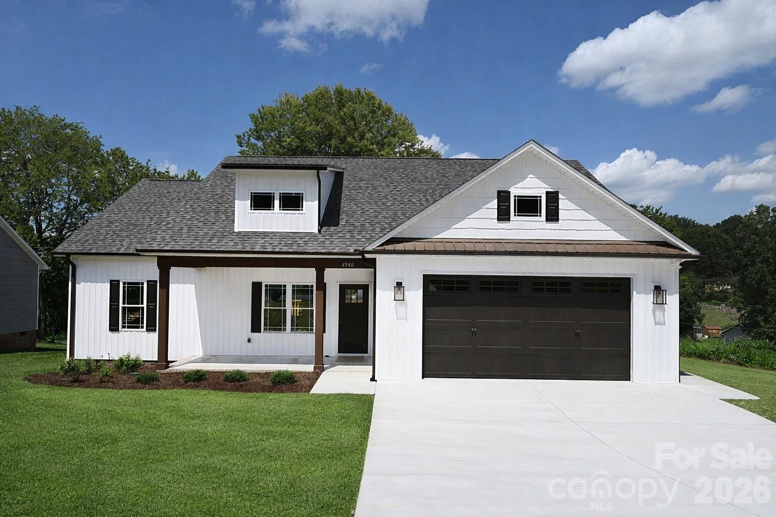 Property Photo:  4940 Southview Drive  NC 28602 