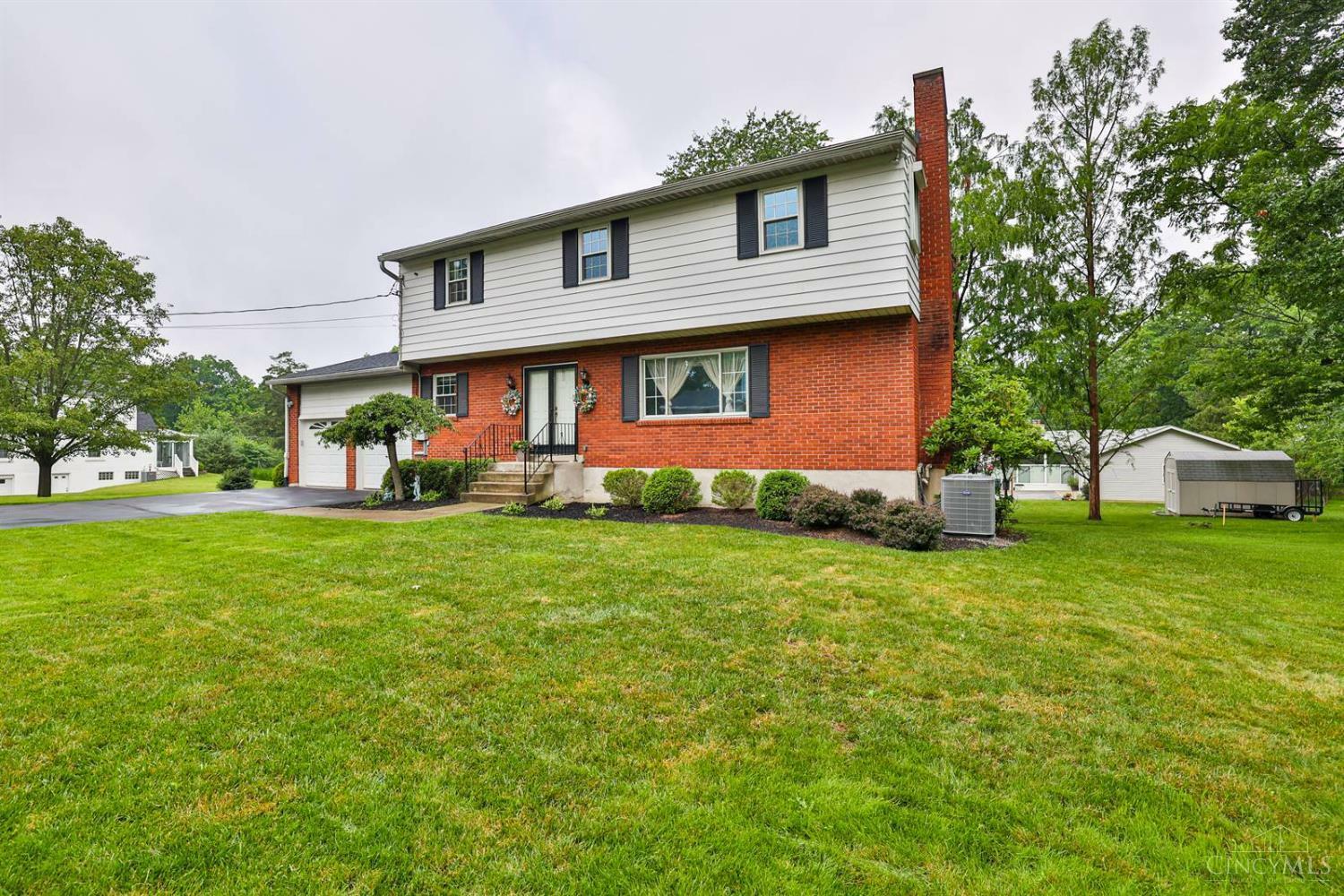 Property Photo: 3676 Gardner Avenue OH 45236