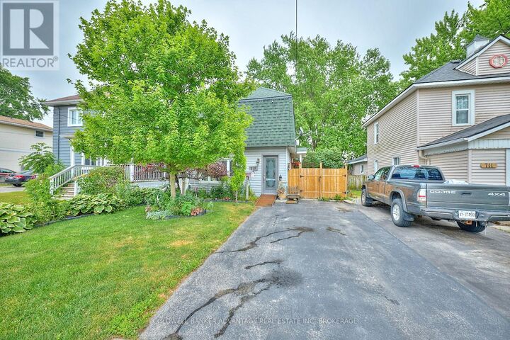 Photo de la propriété:  715 Tamarac Street  ON N1A 2E3 