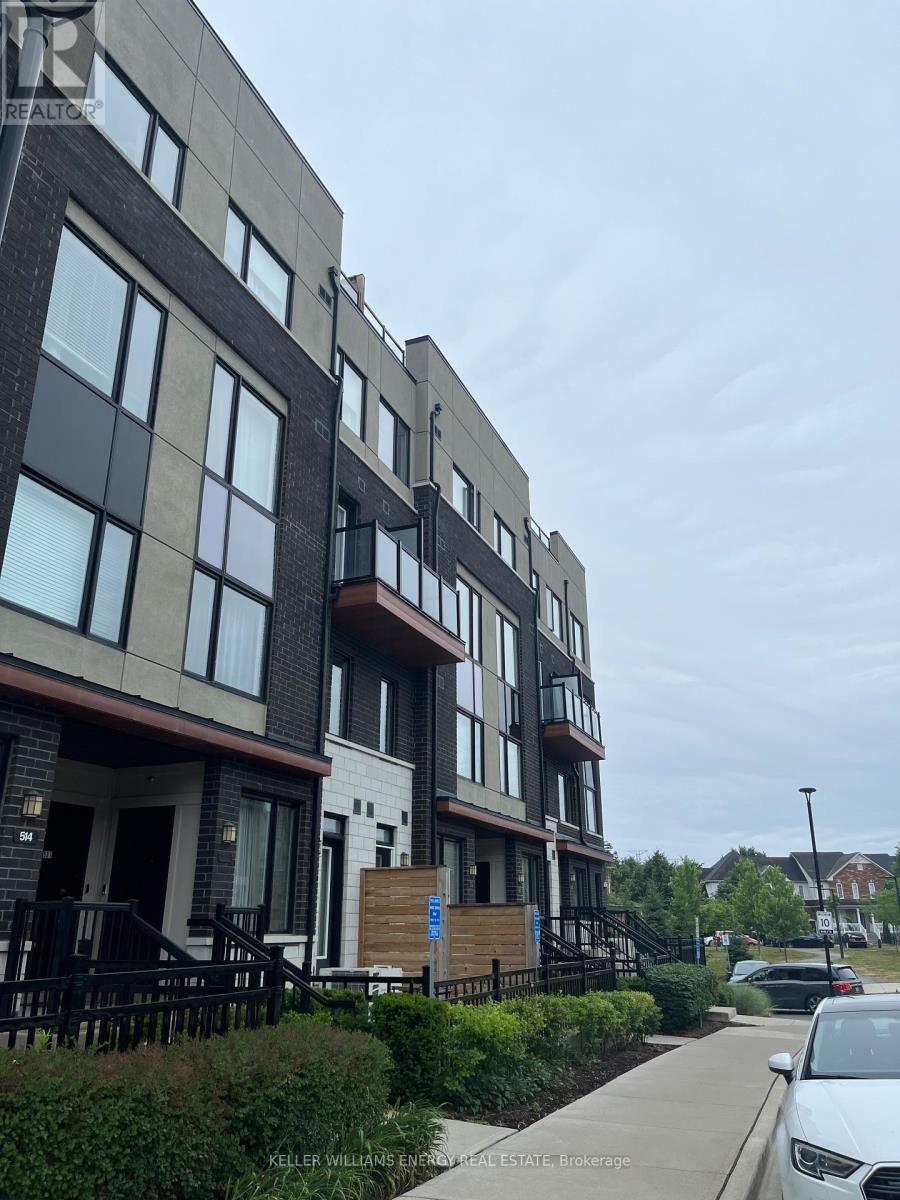 Property Photo: 1555 Kingston Road 533 ON L1V 0E9