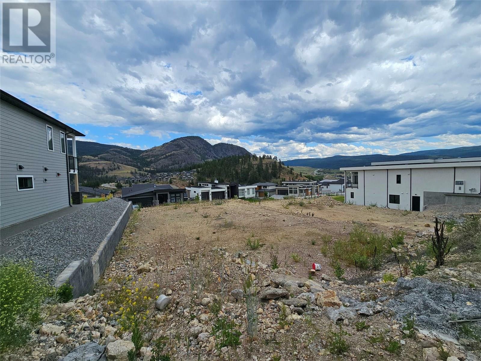 977 Melrose Street  Kelowna BC V1P 0A8 photo