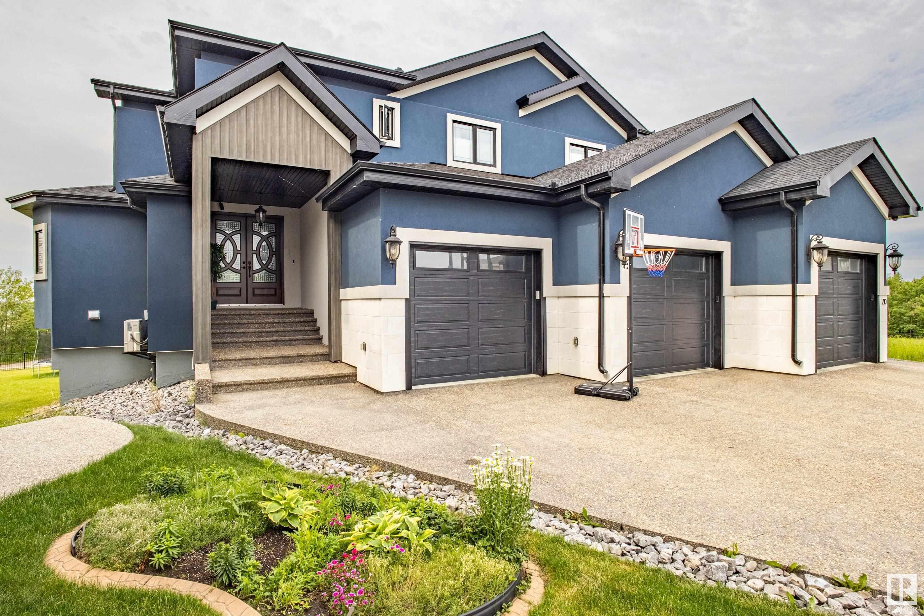 710 Fraser Vista Vista NW  Edmonton AB T5Y 0L6 photo