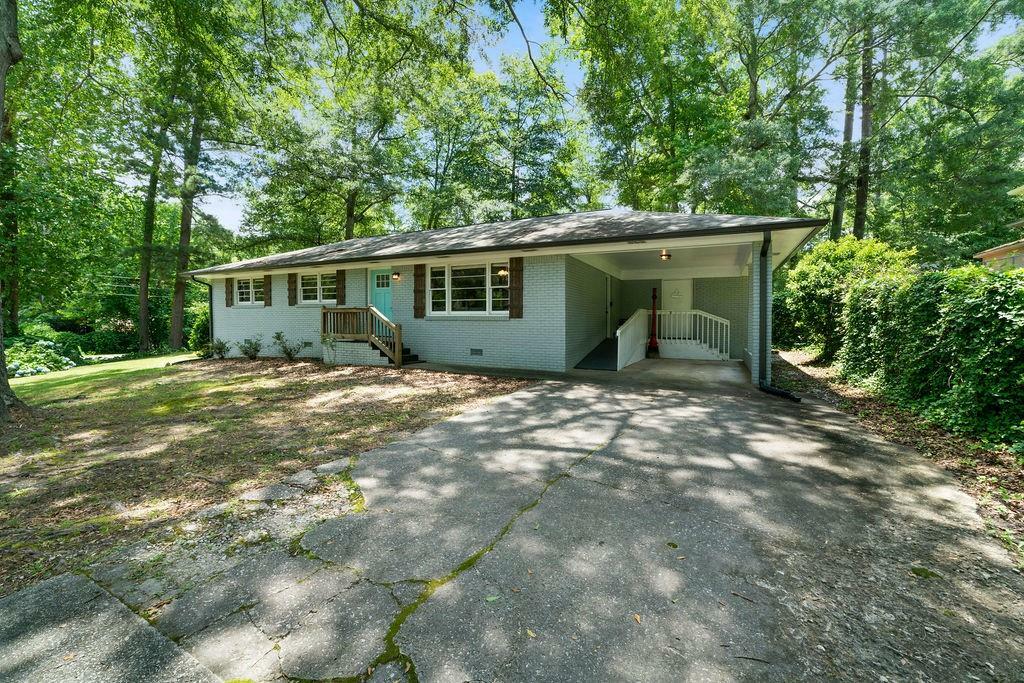Property Photo: 506 Bolijeri Boulevard GA 30180