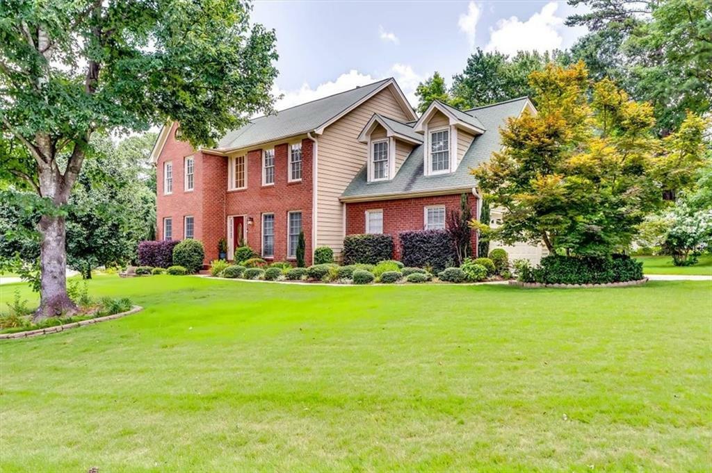 Property Photo: 2209 Willow Crest Circle GA 30044