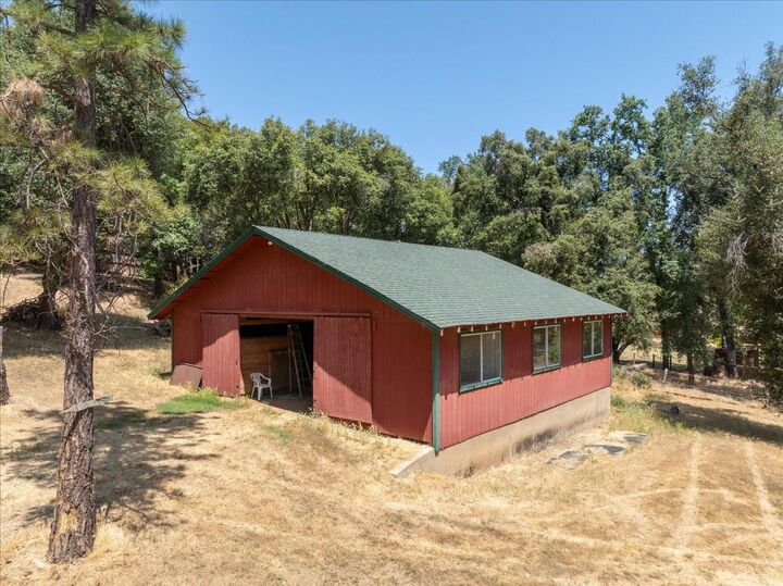 Property Photo: 38090 Wortham Road CA 93644
