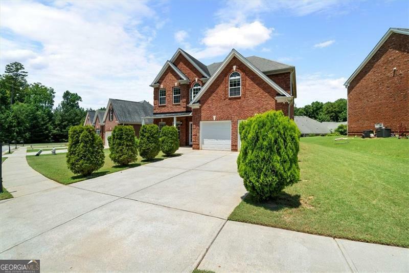 Property Photo: 1147 Scenic Park Trail GA 30046