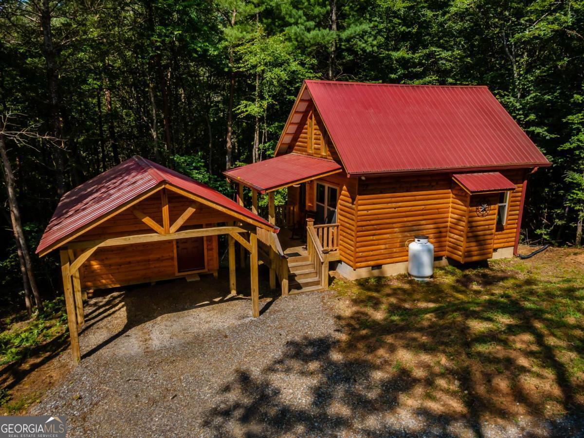 Property Photo: 72 Bentley Cove NC 28960