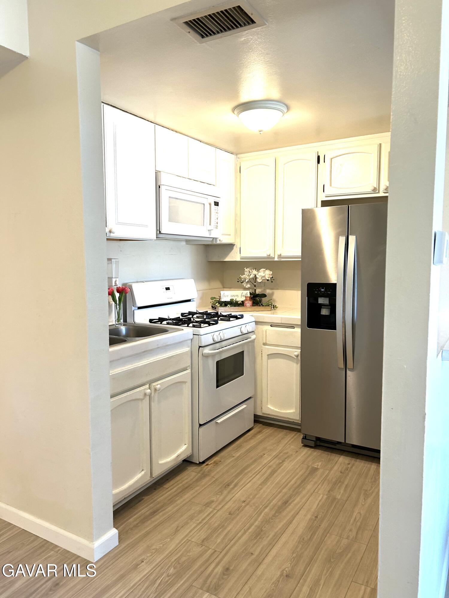Property Photo: 38710 E 10th Street 12 CA 93550