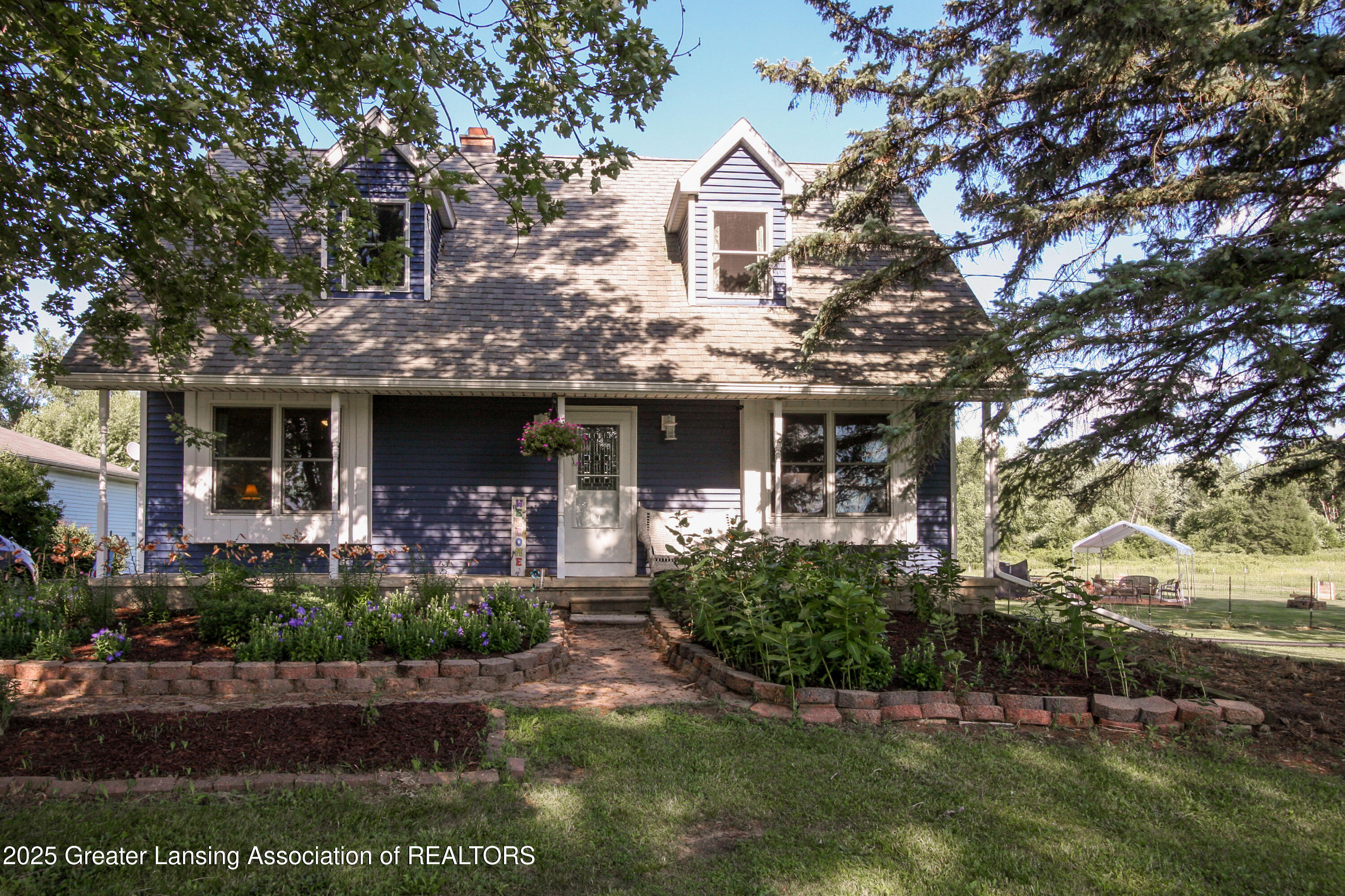 Property Photo: 10996 Benton Road MI 48837