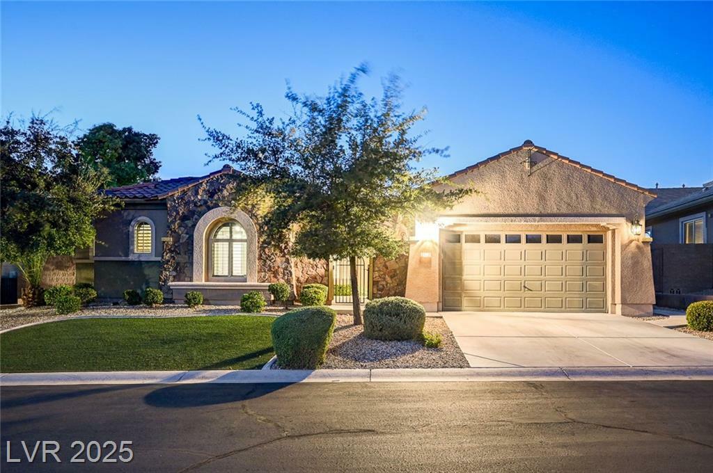2172 De Rouge Avenue  Henderson NV 89044 photo