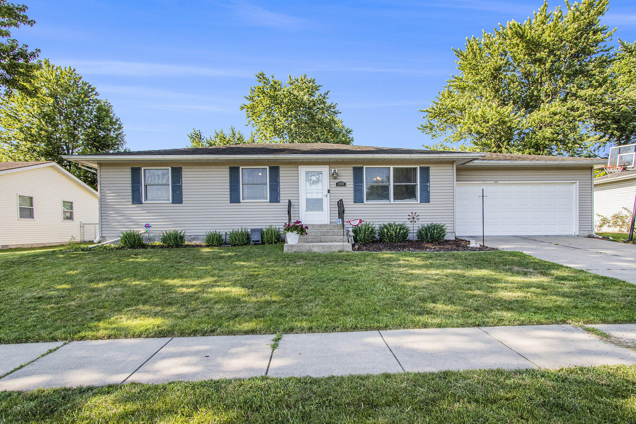 Property Photo: 1660 Cardinal Lane IN 46356