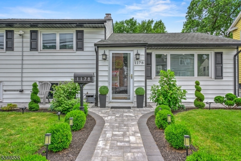 1174 Magie Ave  Elizabeth City NJ 07208 photo