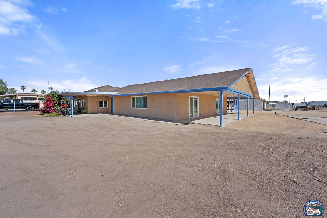 Property Photo: 436 W Euclid Ave CA 92243