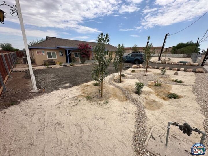 Property Photo:  436  W Euclid Ave  CA 92243 