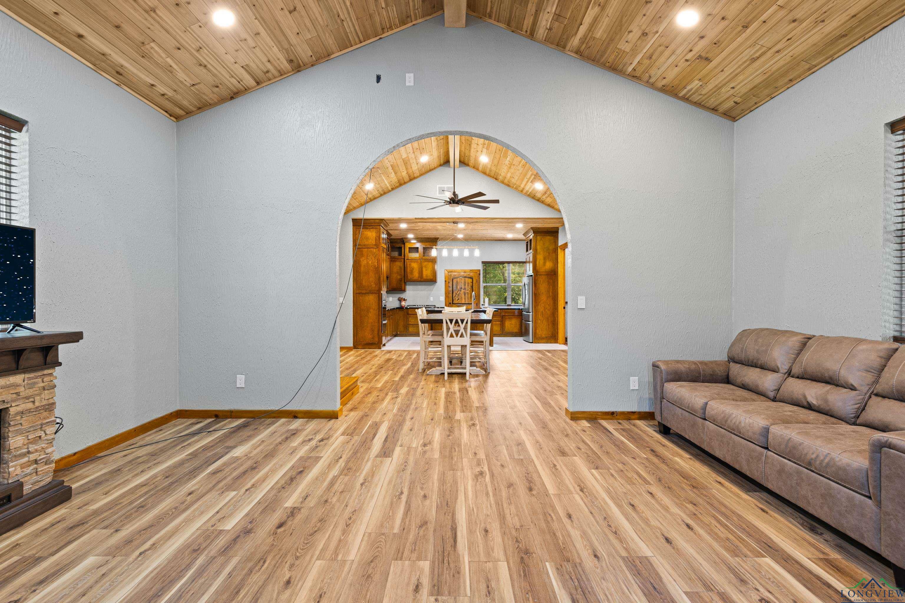 Property Photo:  170 Pr 4330 170 Hickory Road Hall  TX 75650 