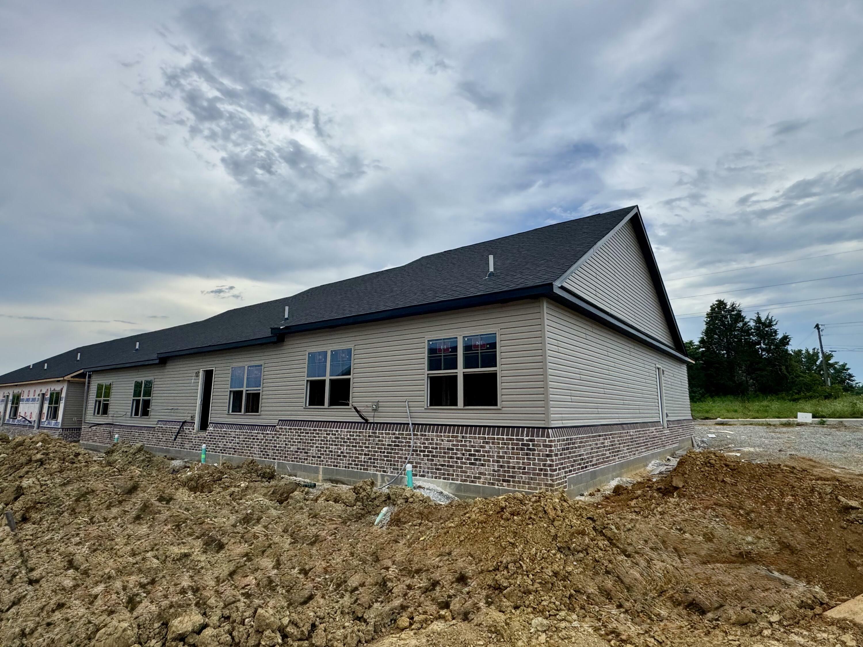 Property Photo:  834 Ridgewood Drive  KY 40403 
