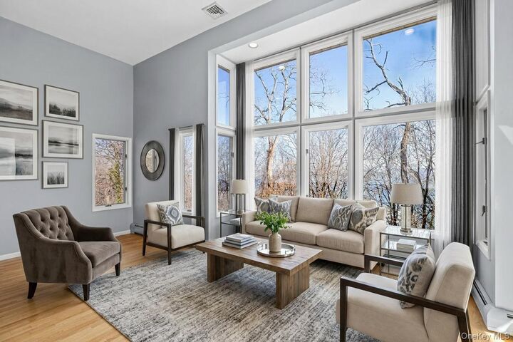 Property Photo:  699 Route 9W S  NY 10960 